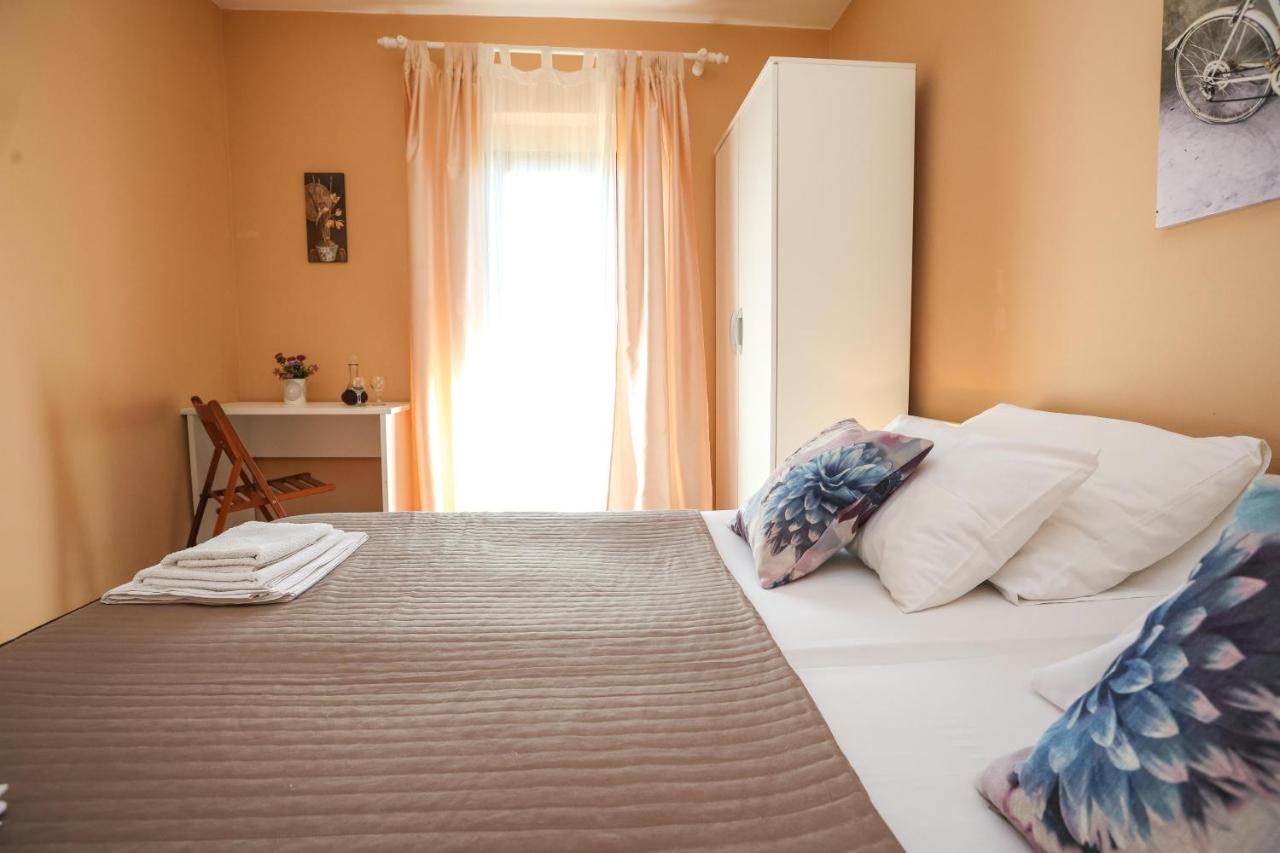 Apartments And Rooms Sinka 比奥格勒·纳·莫鲁 外观 照片